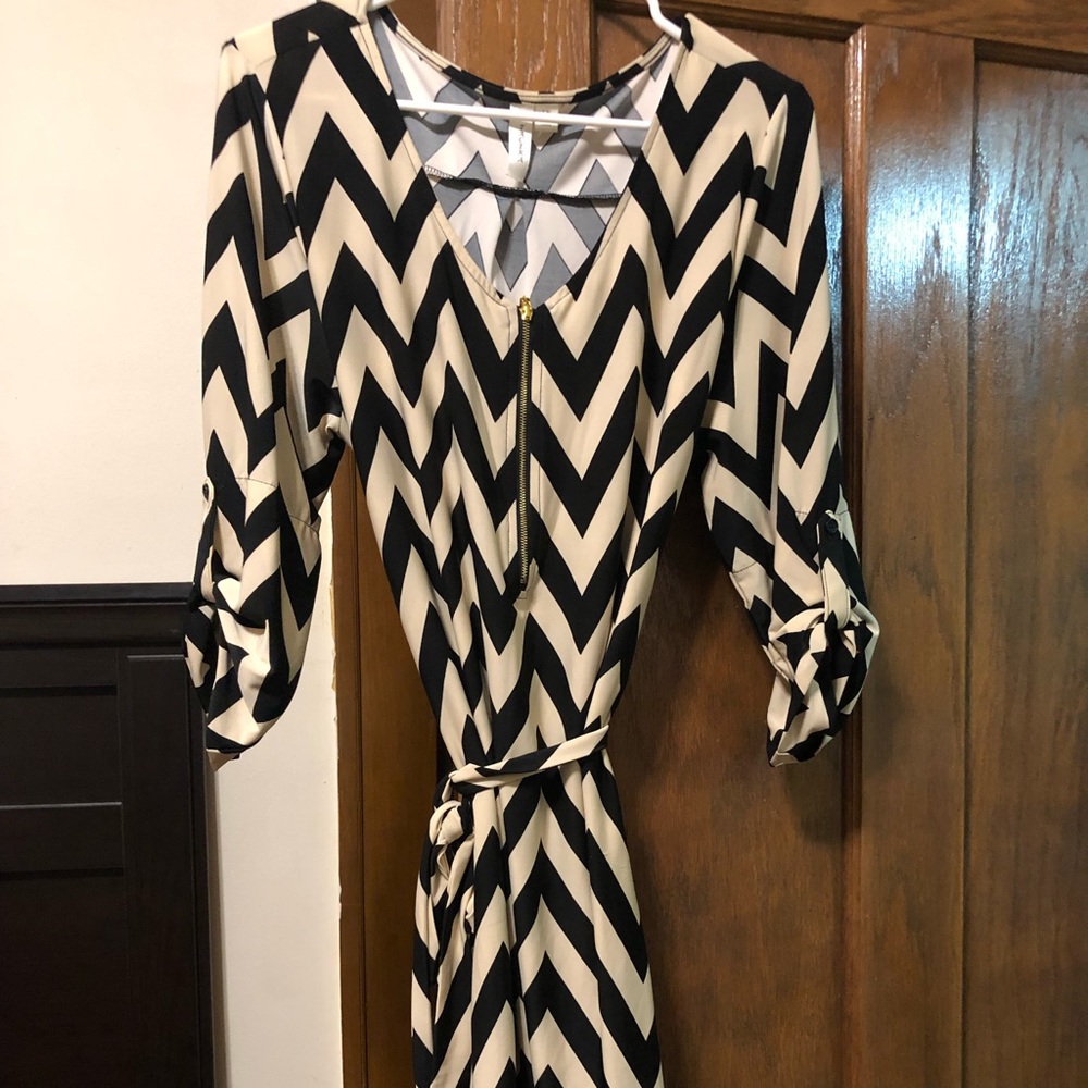 Midsized dress